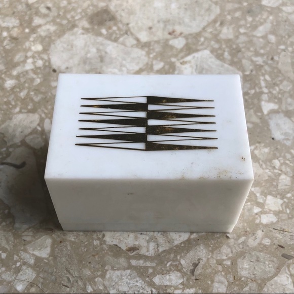 SOLD (Etsy) Art Deco Style Ring Box Navy Velvet - Picture 3 of 5